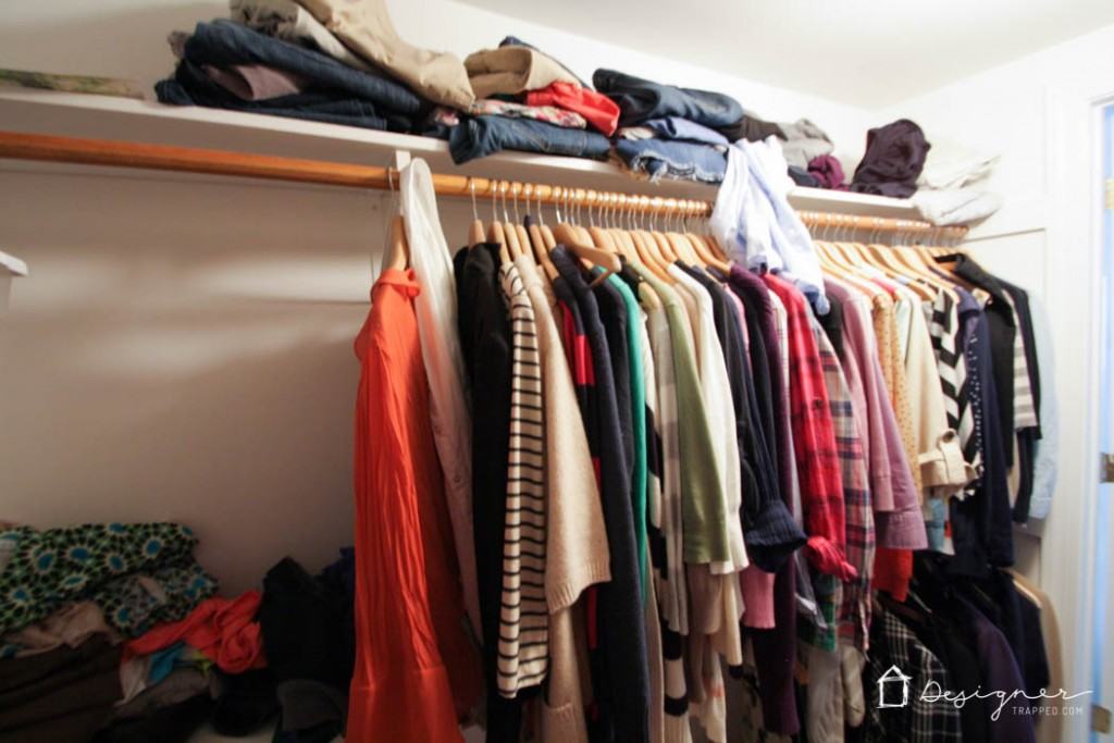 WOW! Come learn how to organize your closet in 2 hours or less with these simple and practical tips! You don't need a fancy closet system to do this! 